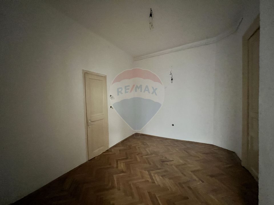 10 room House / Villa for rent, Eminescu area