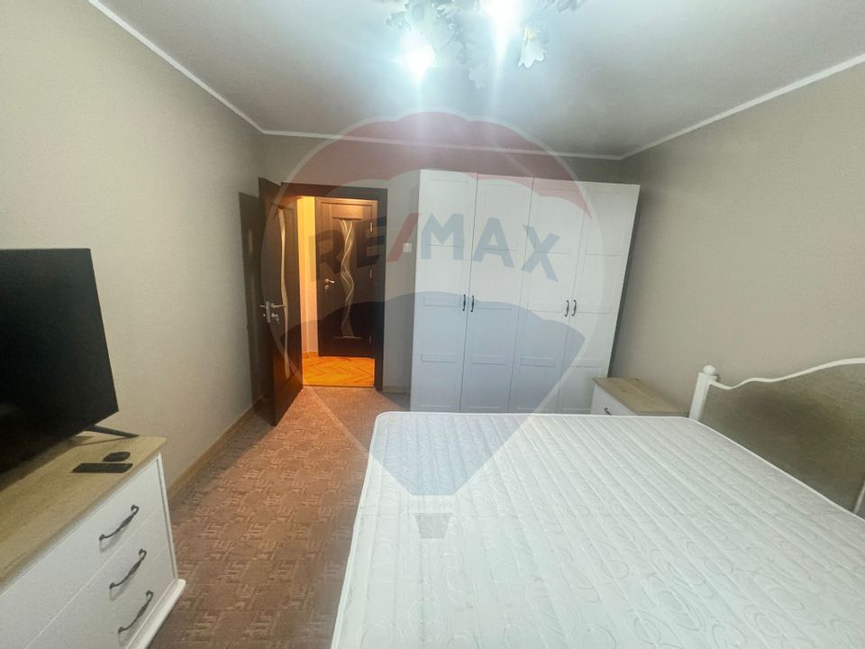 Apartament cu 2 camere- decomandat de inchiriat-cornisa