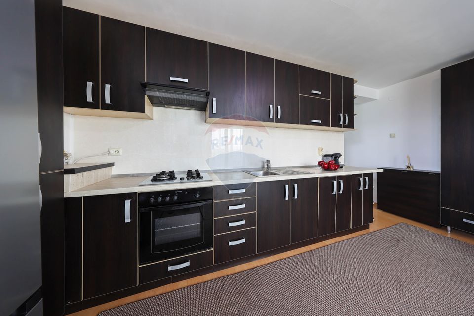 Apartament 3 camere de închiriat, Sanpetru, Lempes