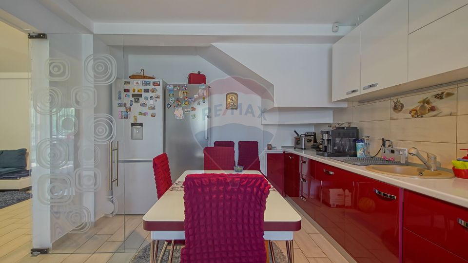 5 room House / Villa for sale