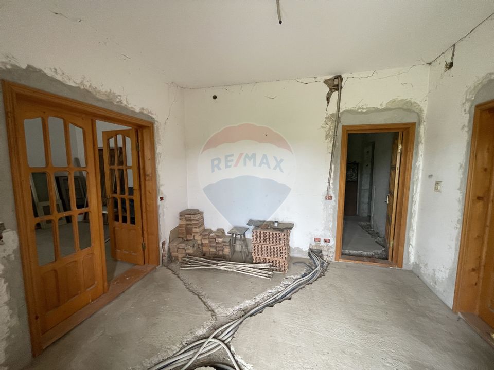 4 room House / Villa for sale