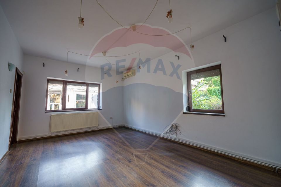 REZERVAT! Apartament cu 3 camere boxa si garaj - Matei Voievod