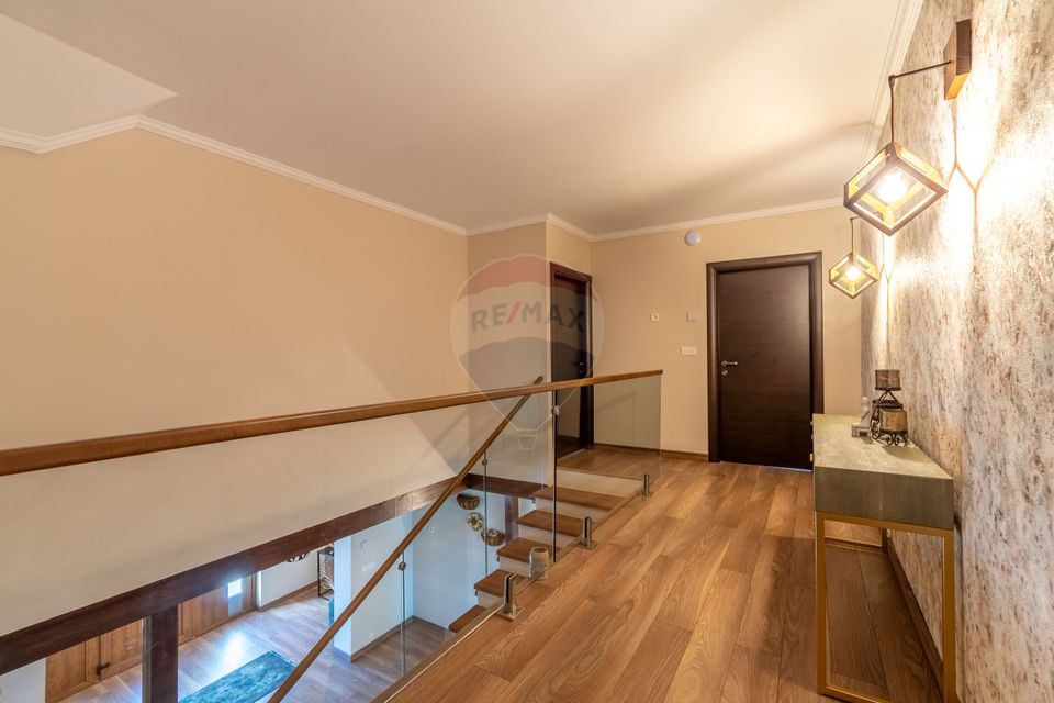 Proprietate exclusivista de vanzare: 2 case | 9 camere | 2000 mp teren