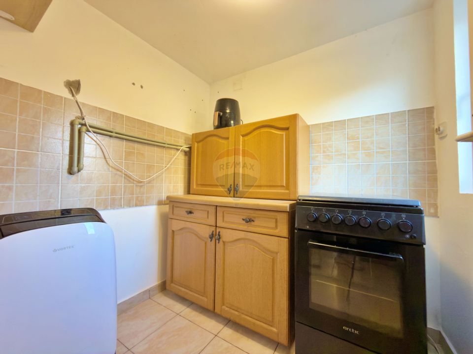 Casă cu 3 camere de vânzare în zona 3 Insule, Arad