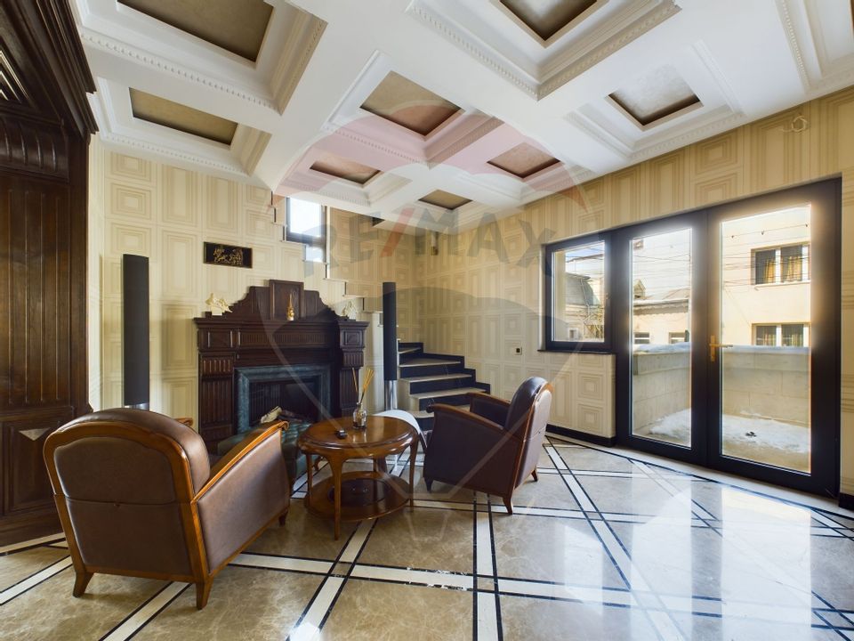 16 room House / Villa for sale, Parcul Carol area