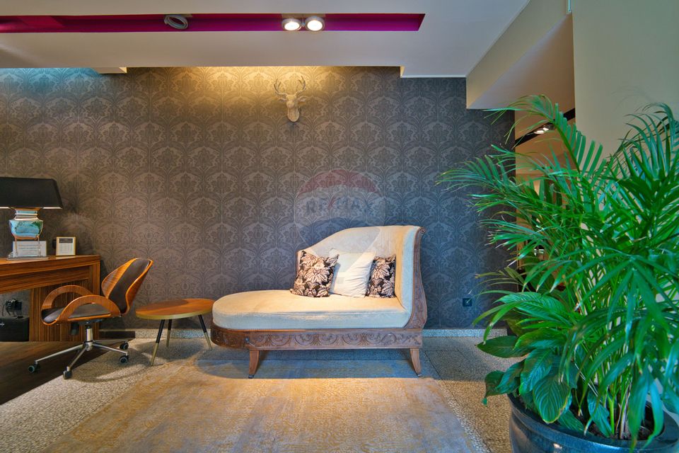 Proprietate de vânzare – Clădire premium pe drumul spre Poiana Brașov