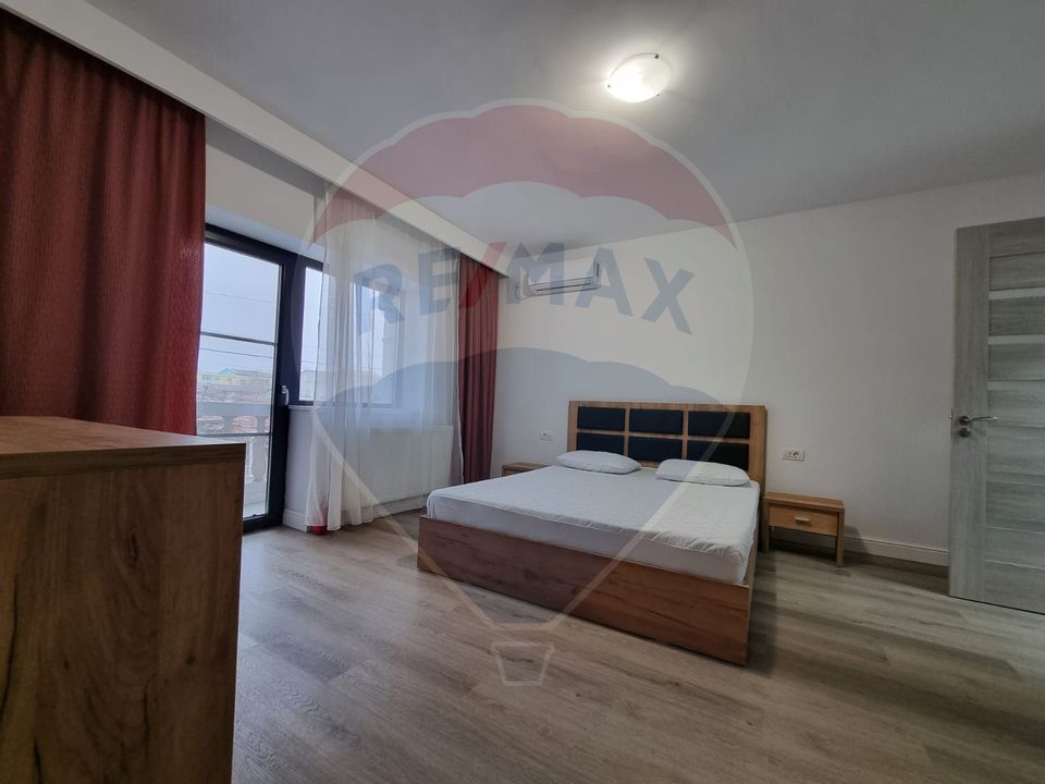 Apartament cu 4 camere de închiriat în zona Faleza Nord