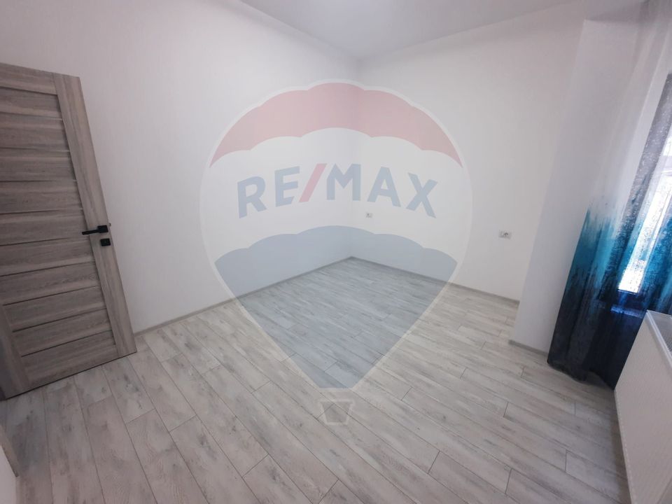 9 room Apartment for sale, Central area