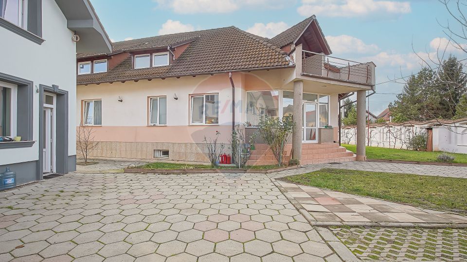 COMISION 0% | 2 CASE + 1119 MP TEREN | PRIMAVERII | PRIVELISTE SUPERBA