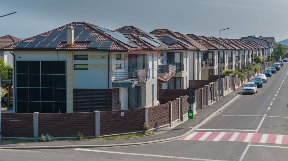 Casă de vânzare în orașul Ghimbav! Comision 0 %!