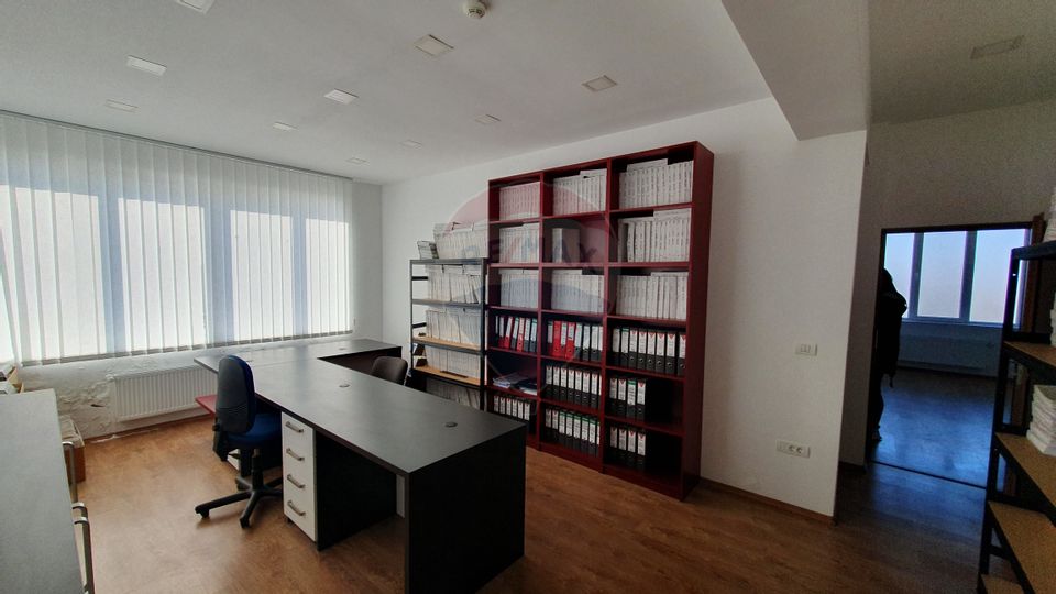 550sq.m Office Space for sale