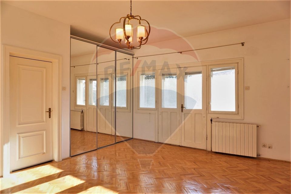 7 room House / Villa for sale, Bucurestii Noi area