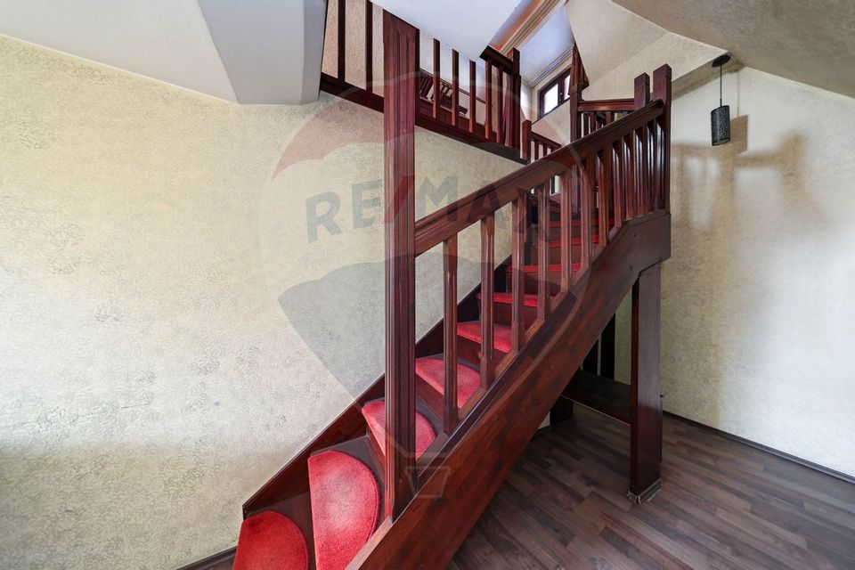 Hotel/pensiune 13 camere Brașov str Lungă