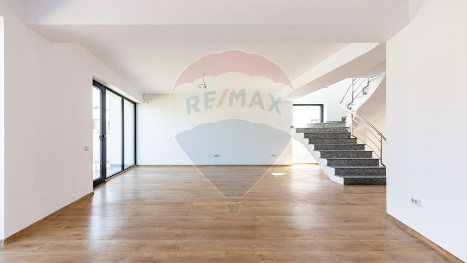 Casă / Vilă de vanzare in Mogosoaia, adiacent Martha Bibescu