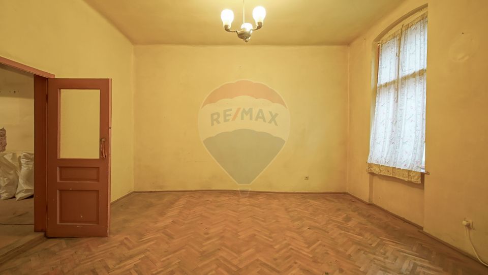 10 room House / Villa for sale, Brasovul Vechi area