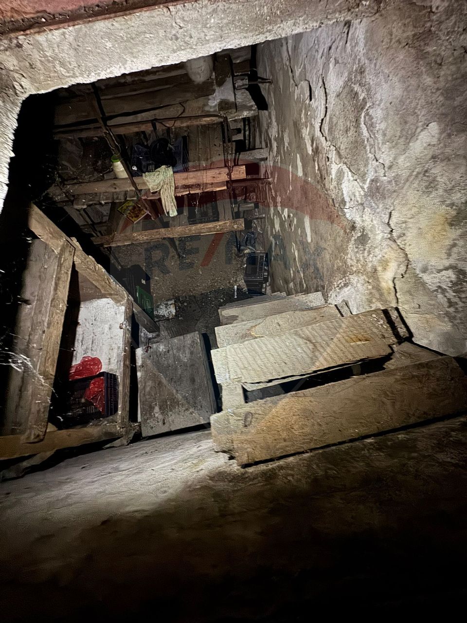 Casă / Vilă cu 3 camere în Răchitosu