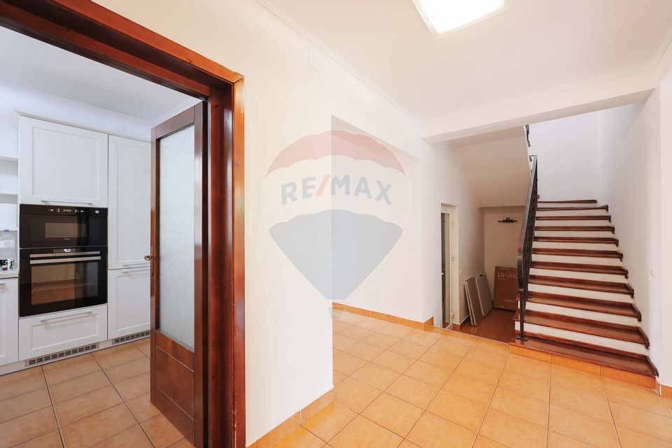 4 room House / Villa for sale, Dealuri Oradea area