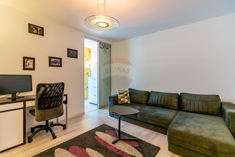 2 room apartment | Calea Călărașilor | 56 sqm | 1997 | 4/5 | Speaker