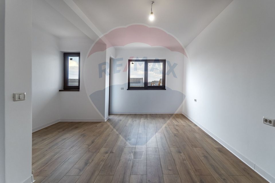 4 room House / Villa for sale