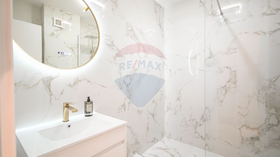 De inchiriat | Apartament 3 camere | Loc de parcare | Zona Tractorul