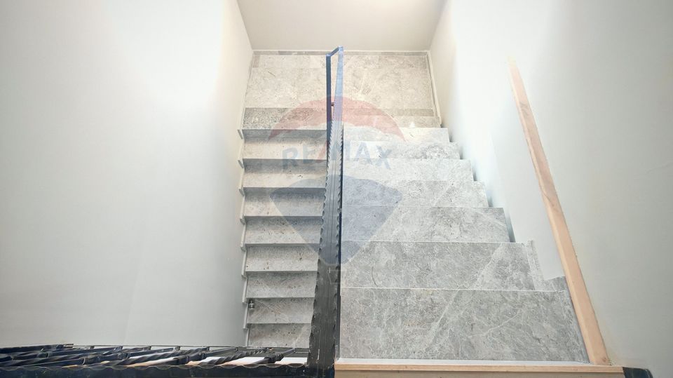 4 bedroom villa for sale I Corbeanca I Blue Lagoon