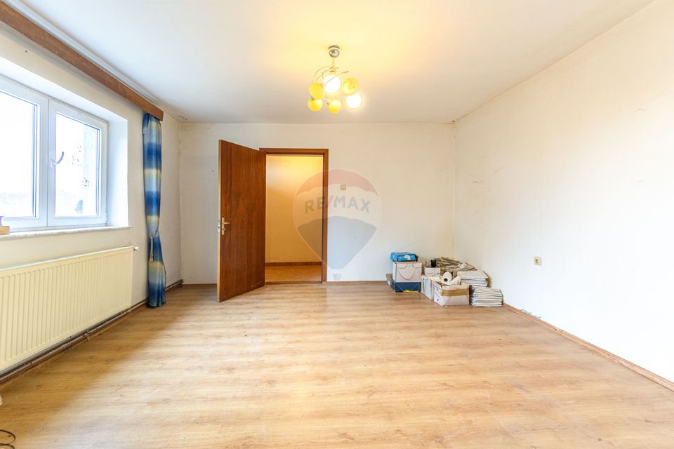 Casă individuală cu două unități locative. Zona Horia–Cloșca–Crișan