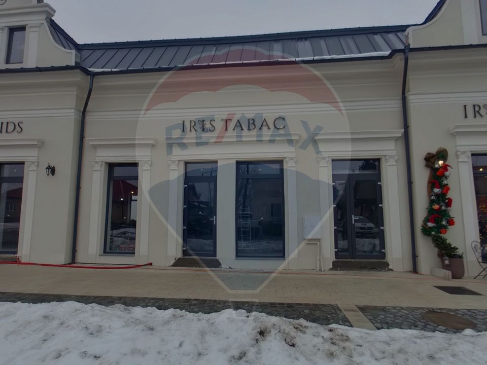 22sq.m Commercial Space for rent