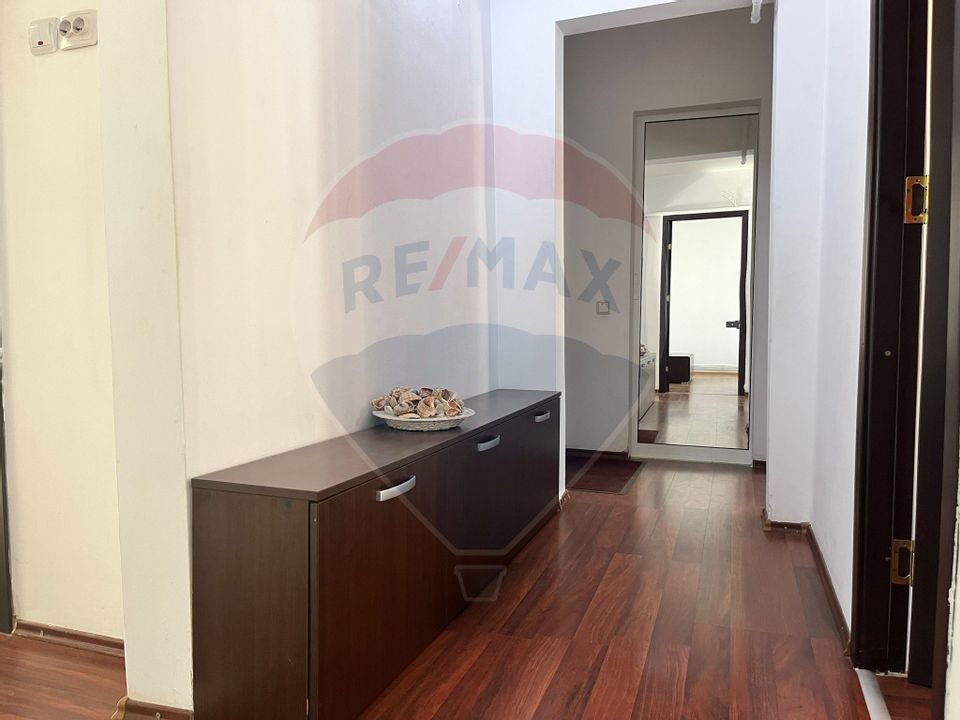 4 room Apartment for sale, Narcisa area