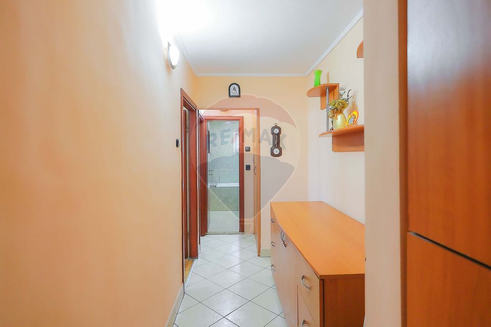 Apartament 3 Camere, Zonă Fără Trafic/Liniștită, Dragoș Vodă, Vânzare