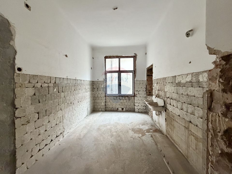 Un apartament cu poveste, în inima Bucureștiului interbelic