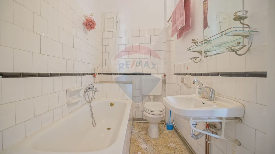 Investiție Centrul Istoric! Apartament 4 camere, 2 băi, 2 intrări
