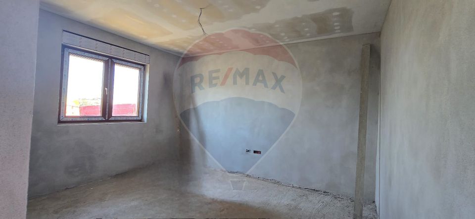 5 room House / Villa for sale