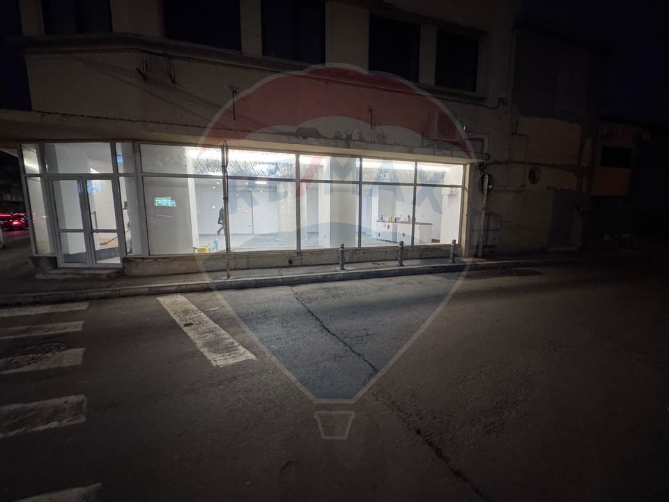 156.7sq.m Commercial Space for rent, Piata Centrala area