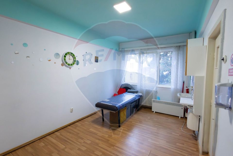 Spațiu medical de vânzare în zona Central - VATRA DORNEI