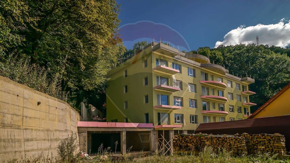 Apartament cu 3 camere de vânzare în zona Central