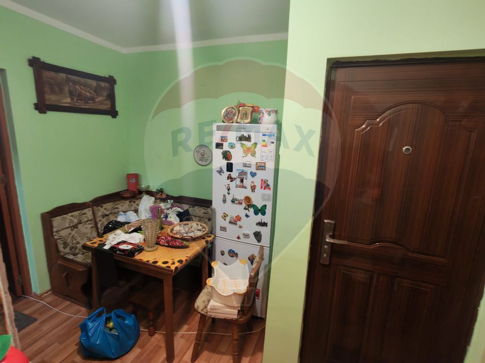 Apartament cu 2 camere de vânzare în Brad,jud. Hunedoara