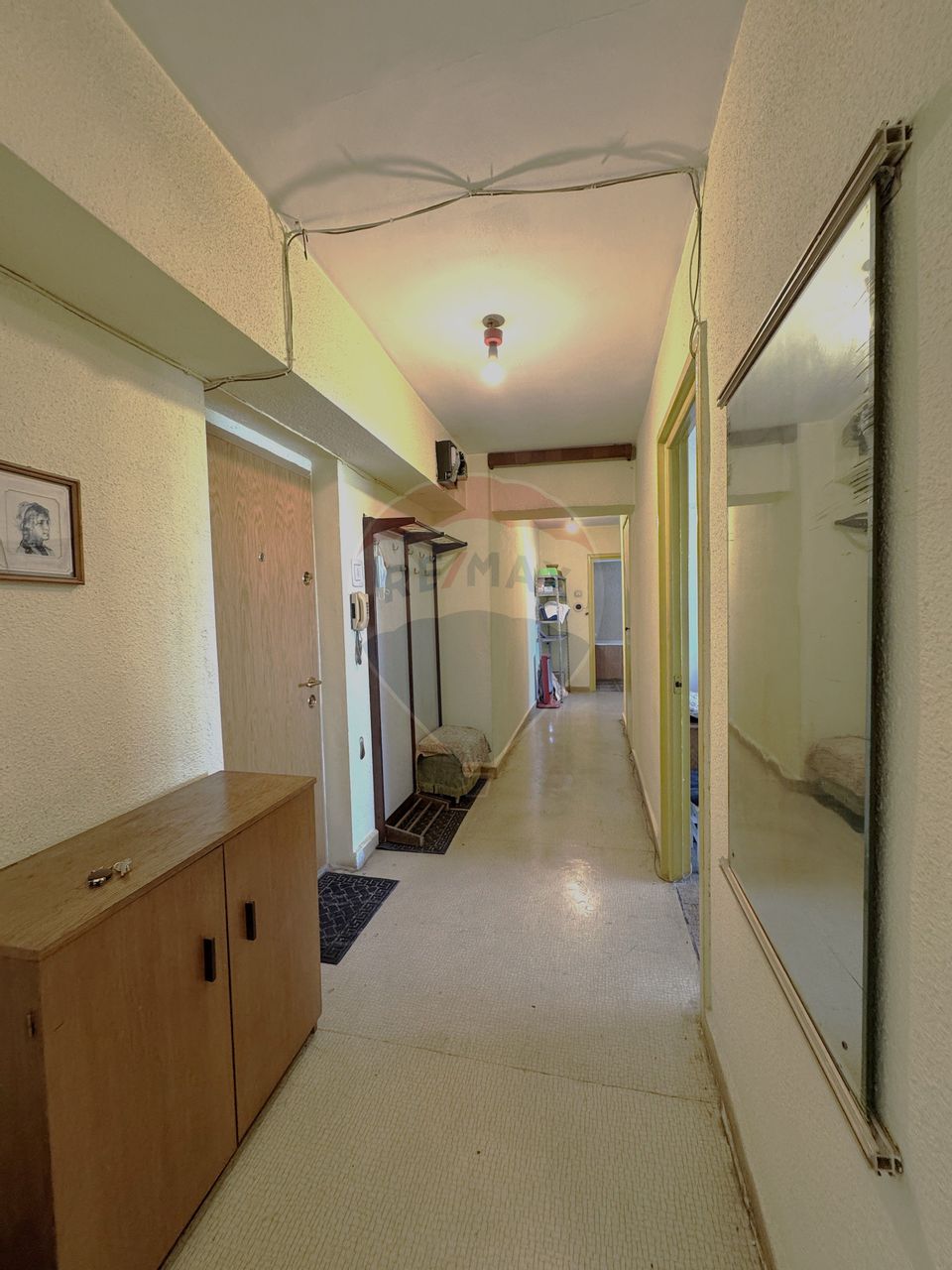 Apartament 3 camere I de renovat - Sos Colentina, Mol Colentina