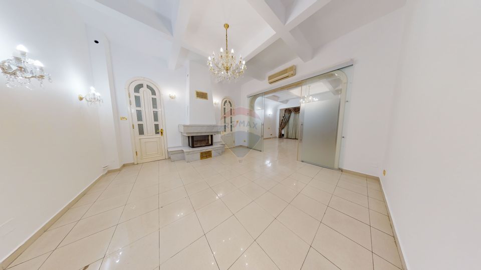 Spatiu deosebit | Destinatie mixta | Locuri parcare | 13 Septembrie