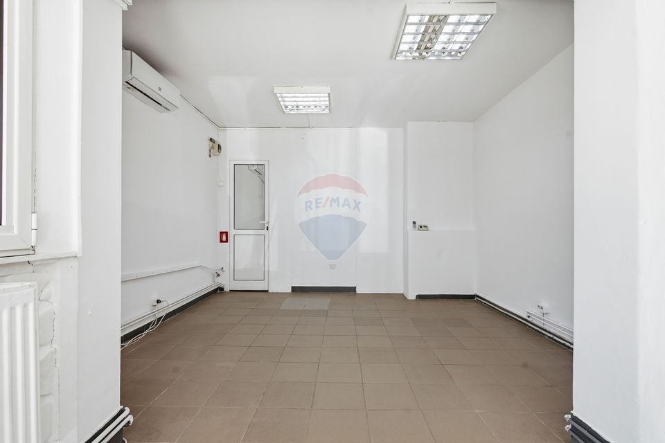 30sq.m Commercial Space for rent, Dacia area