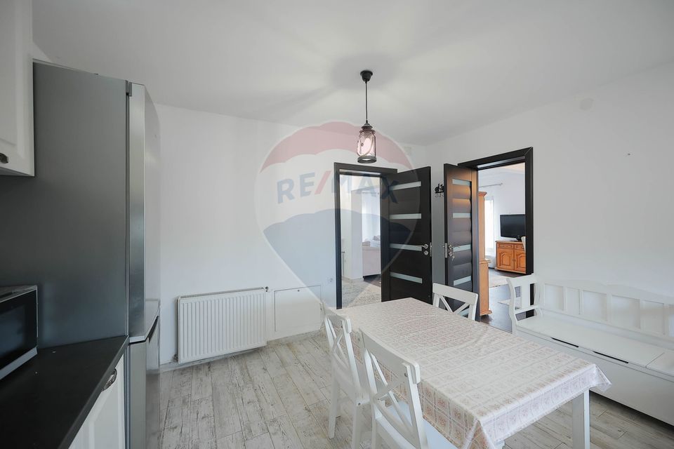 Casă 4 Camere cu Garaj, Construită de Proprietar, Cartier Episcopia