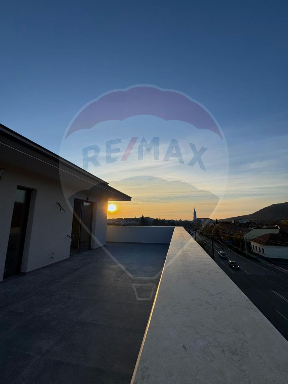 Apartament cu 2 camere de vânzare bloc NOU centrul vechi