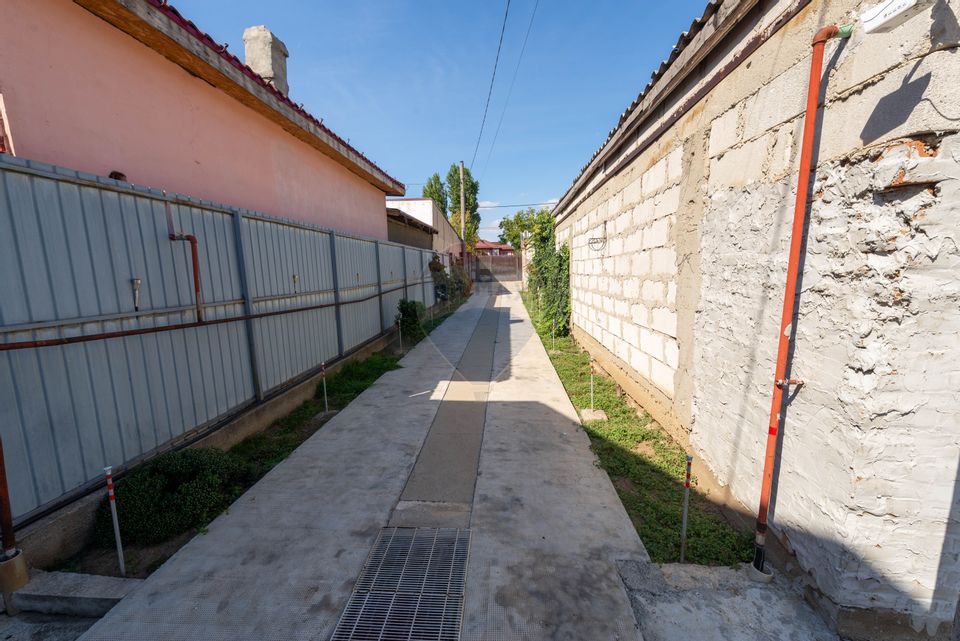House for sale in Sos Alexandriei Rahova area