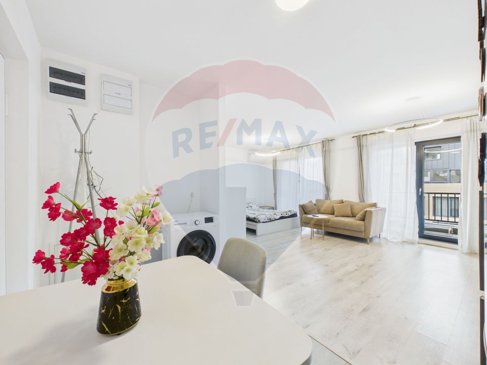 GARSONIERA DE VANZARE - H PIPERA LAKE