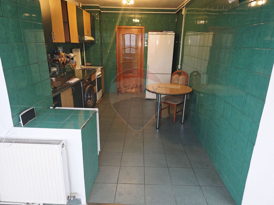 Apartament cu 2 camere de vânzare în zona 1 Mai
