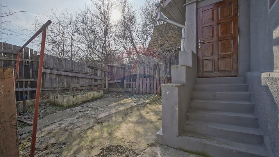 Casă cu 5 camere de vânzare Sacele cartier Satulung