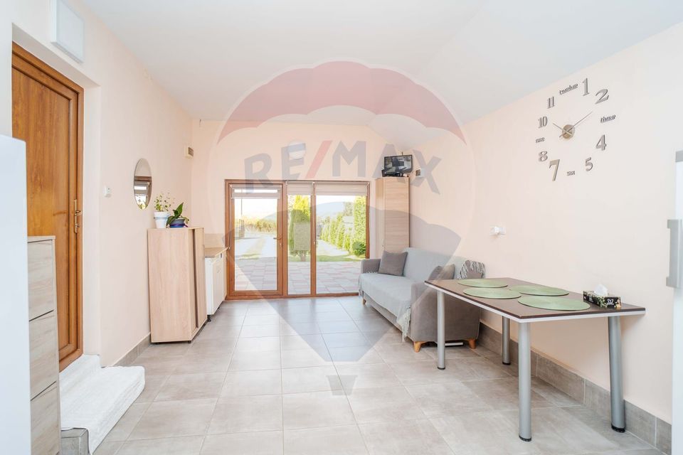 Casă / Vilă cu 5 camere de vânzare în zona Central