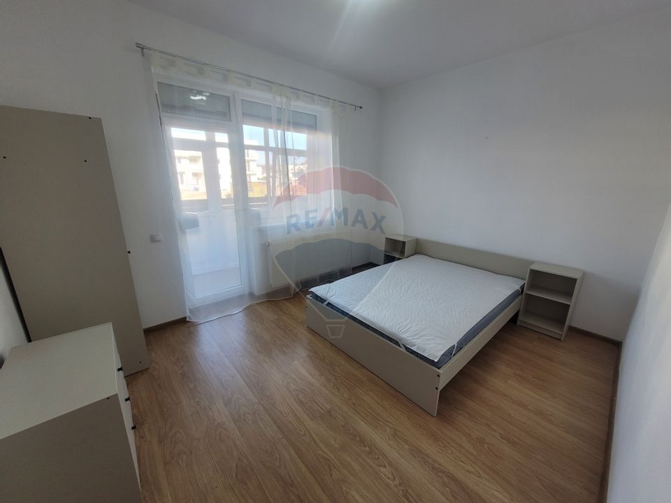 Apartament de inchiriat decomandat 3 camere 2 parcari zona Selimbar