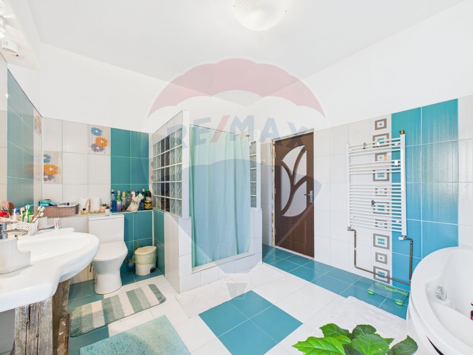 5 room House / Villa for sale