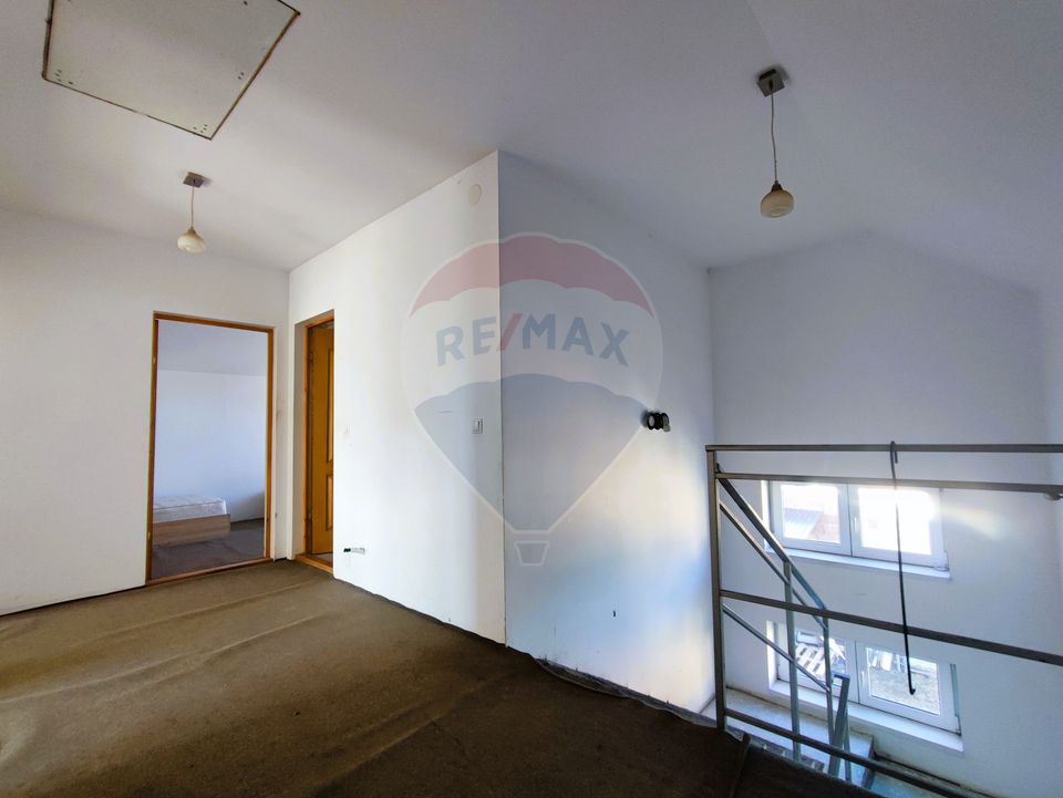 5 room House / Villa for sale