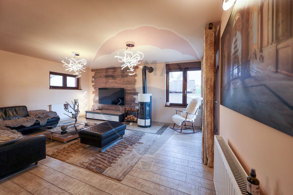 5 room House / Villa for sale